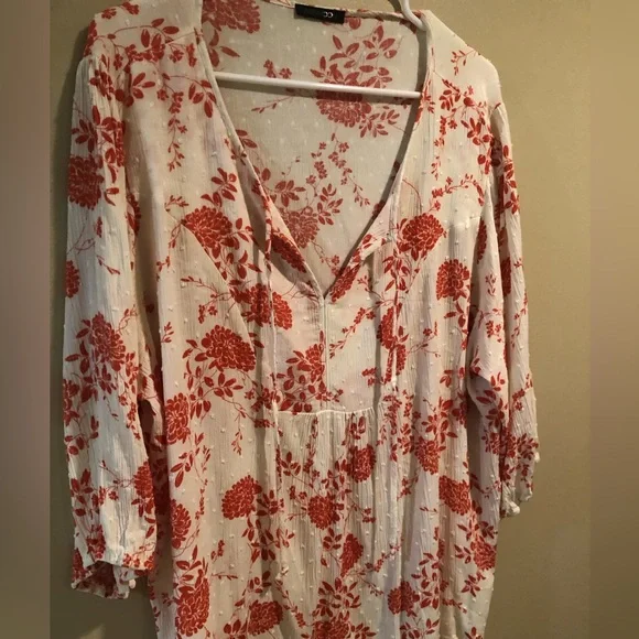 Orange and cream blouse. Size 2X. - Picture 9 of 10